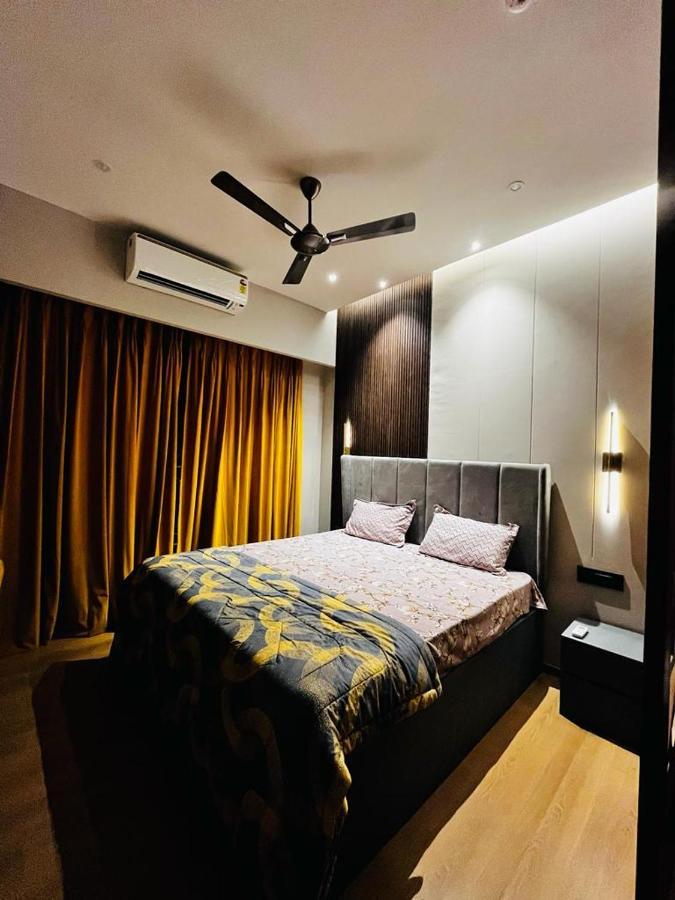 Luxe Apartment By Hey Studio'S Ghaziabad Esterno foto